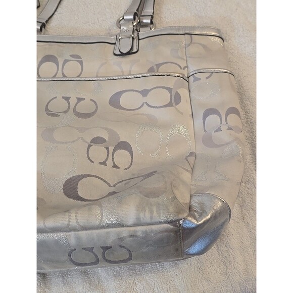 Coach Gallery Optic Silver Metalic Signature Tote Shoulder Handbag - Picture 10 of 12